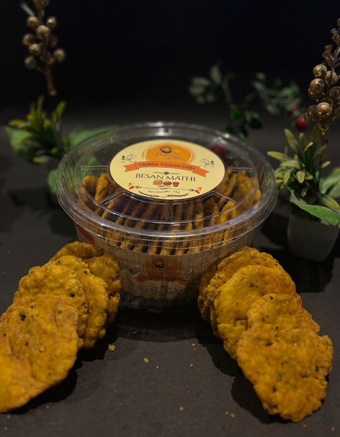 Besan Mathi